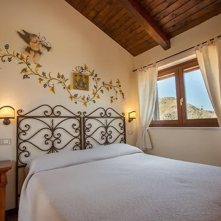 Hotel Il Casale Di Caterina 4*